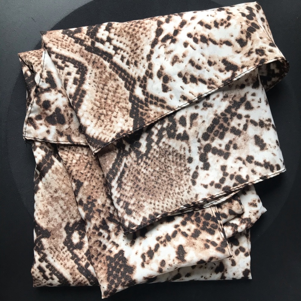 Snakeskin scarf / hijab
